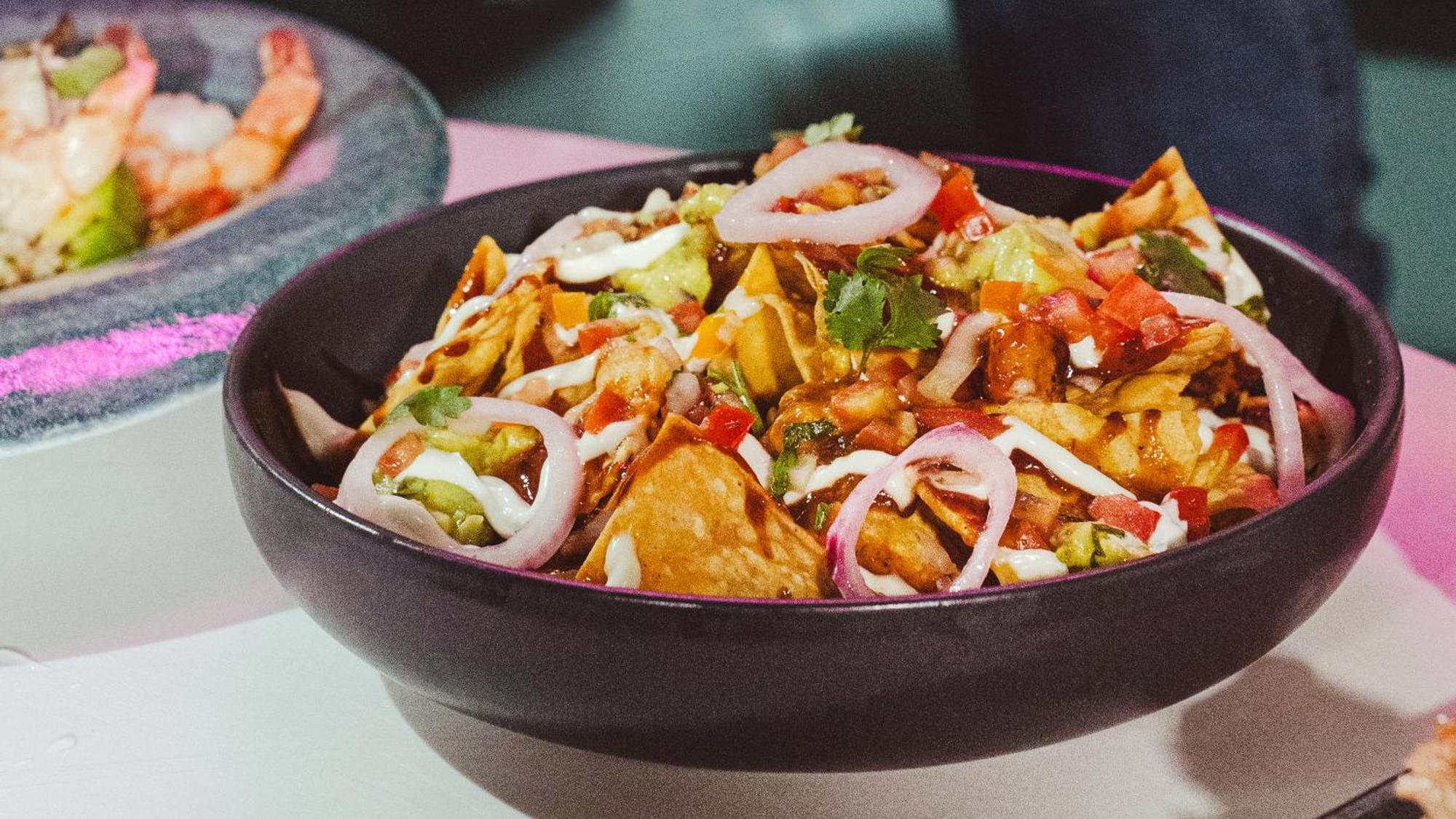 Holiday Inn Santo Domingo By Ihg Εξωτερικό φωτογραφία A bowl of falafel salad